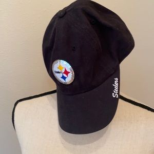 Pittsburgh Steelers ball cap and infinity scarf